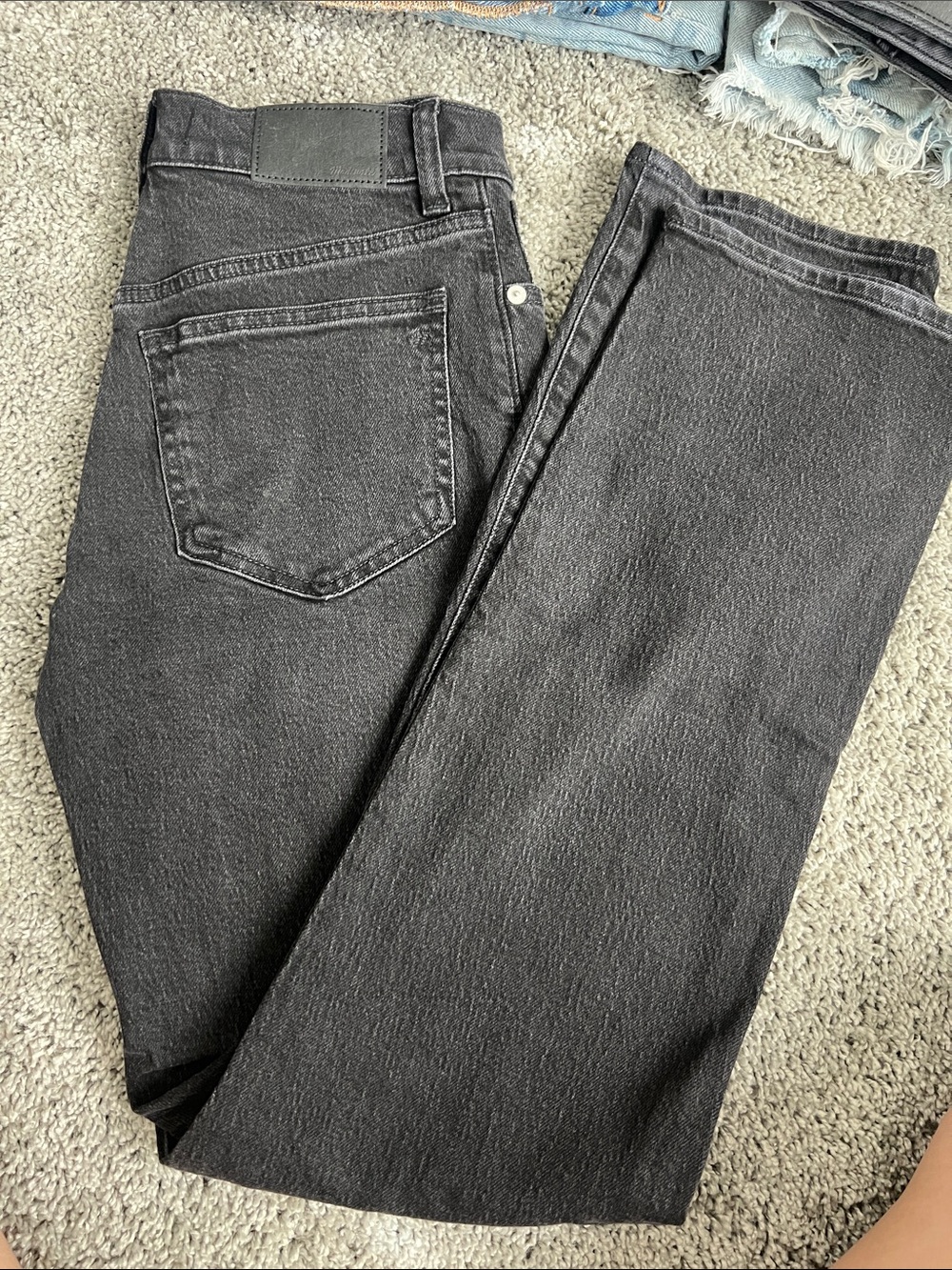 Madewell Straight Leg Jeans in Washed Black